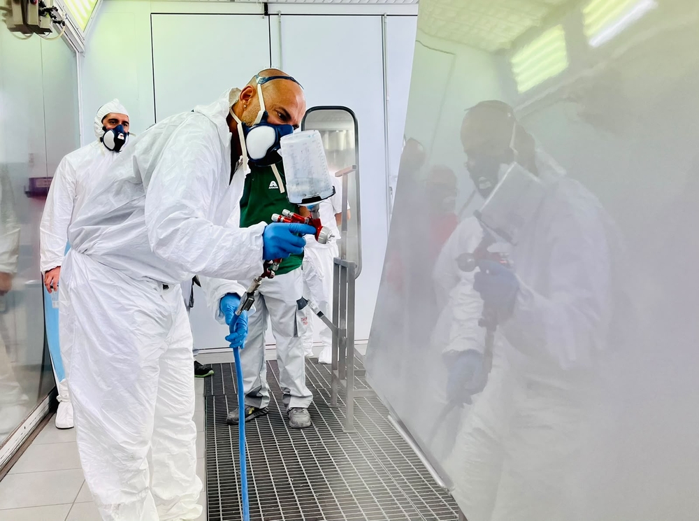 Sagola in high-end finishing for the sports and leisure marine sector: two training days with the IMRON MARINE range (Axalta)