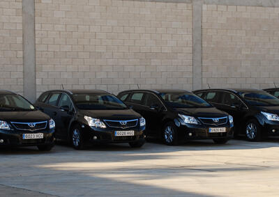 SAGOLA hace entrega de la nueva flota de vehículos a su red comercial